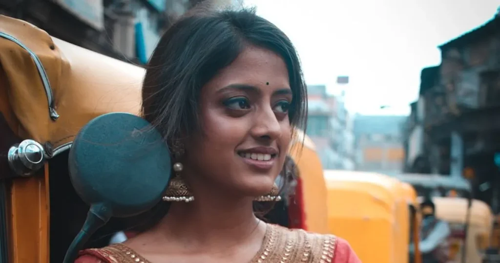 微笑むインド人女性