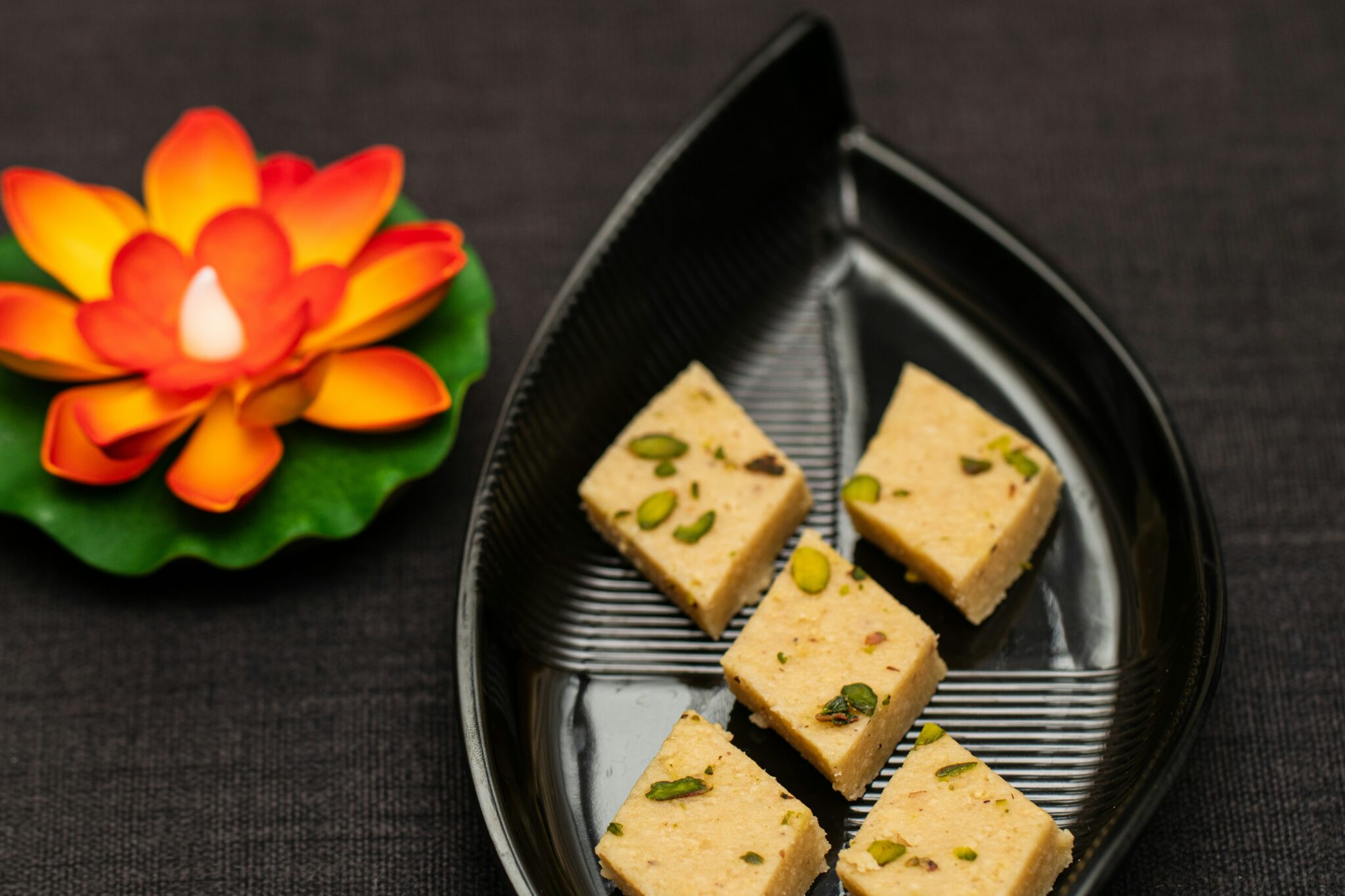 インドのお菓子ランキングTOP28!お土産が買えるおすすめスーパーマーケットも紹介 – Bharat Hub