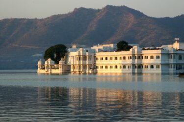 インドのウダイプルのおすすめ観光スポット5選！治安や世界的なホテルも解説